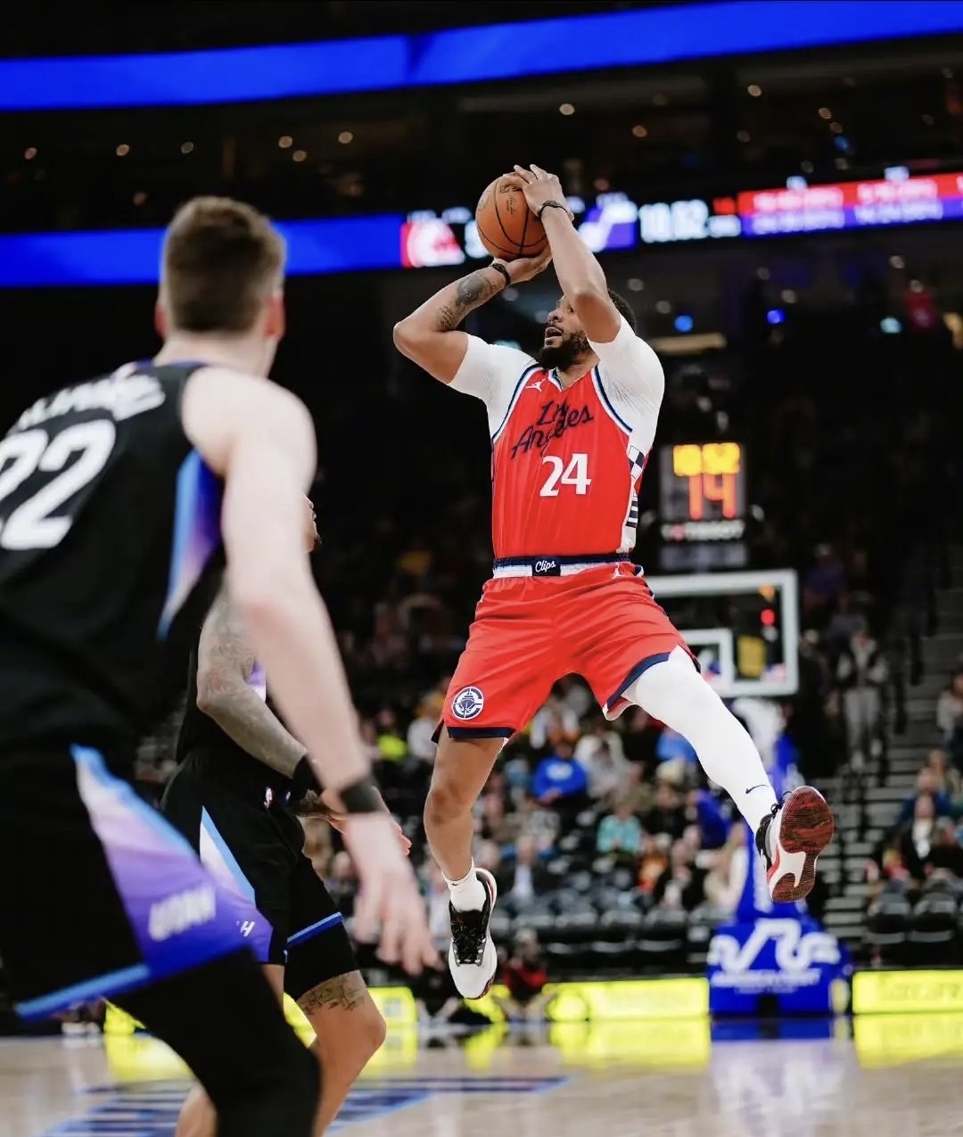 爱游戏在线登录-加时末段欧超杯焦点战，金州勇士伤情更新，赛场秩序良好，资深球员宣示担当 