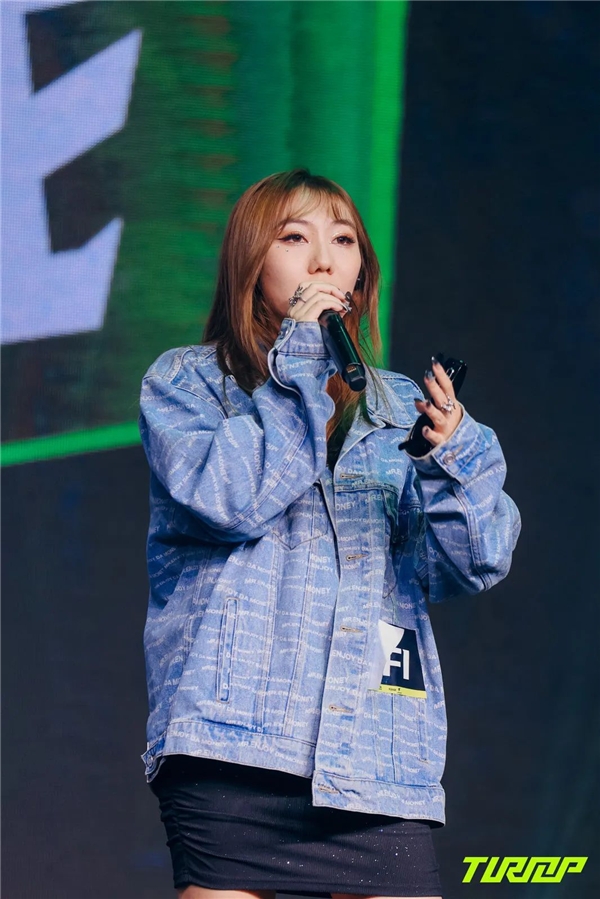 爱游戏体育APP-历届欧超杯决赛比分