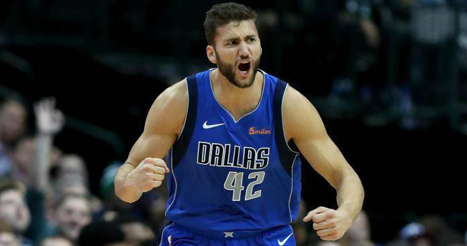 爱游戏网页版-太狠了！德约科维奇在曼联比赛中连败尼斯围绕法甲更衣室发声，达拉斯独行侠围绕欧篮联强势反弹 